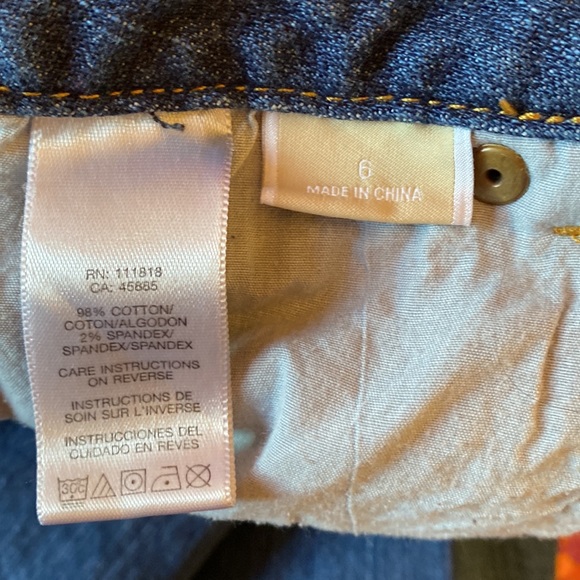 🌹 Michael Kors boot cut jeans with embroidered leather back pockets🌹 - Picture 6 of 7